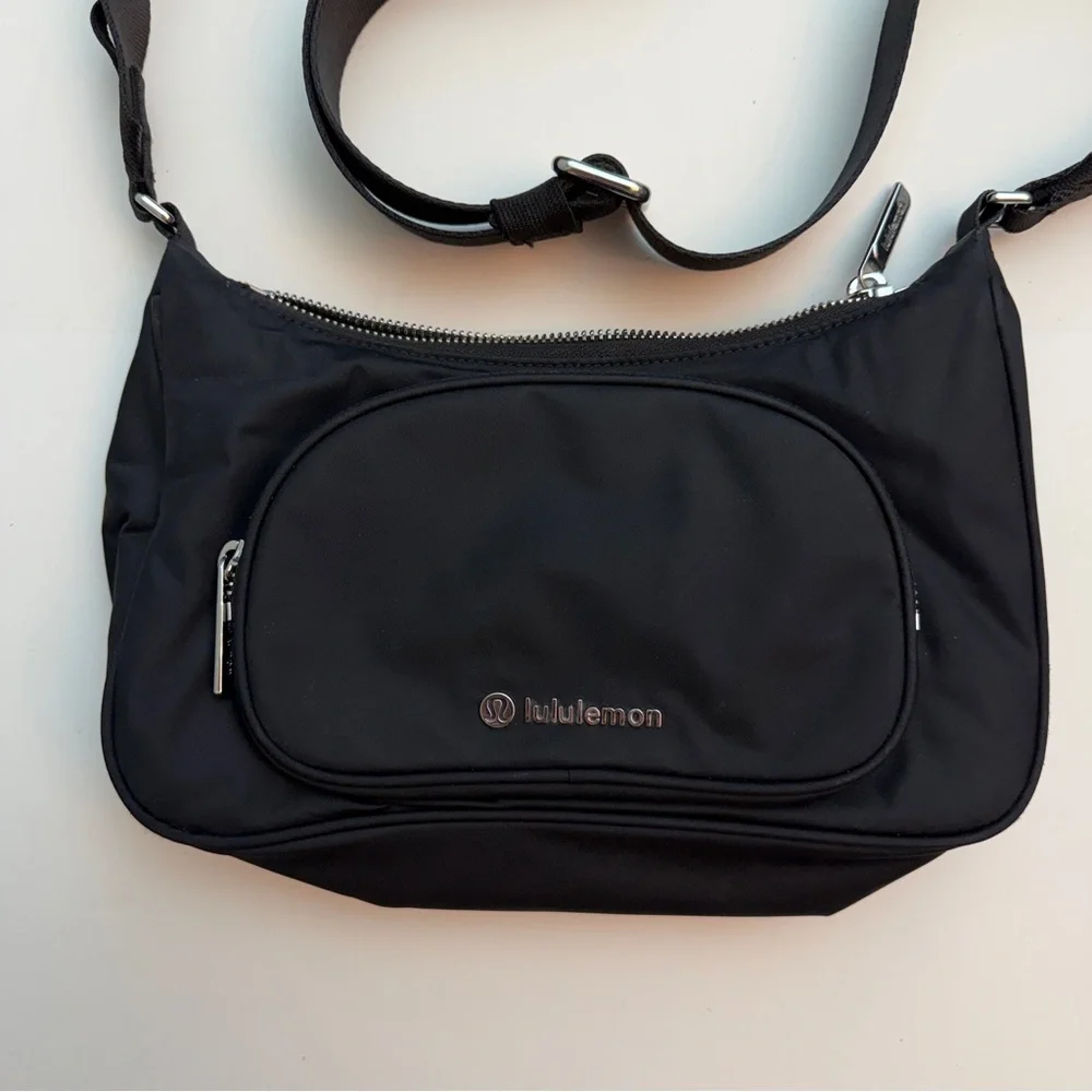 lululemon Crossbody Bag - Picture 2 of 5